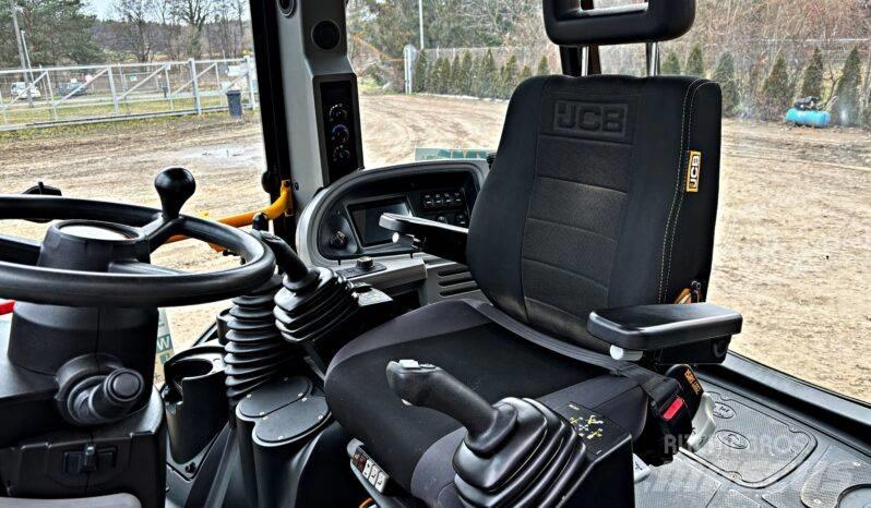 JCB 3 CX Ekskavatori-iekrāvēji