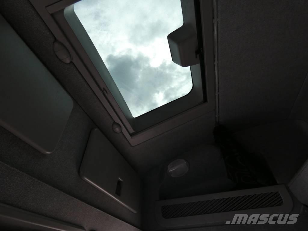Iveco 180E 28 Furgons