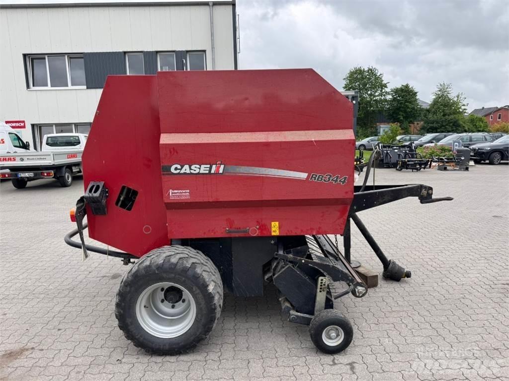 Case IH RB 344 Rituļu preses