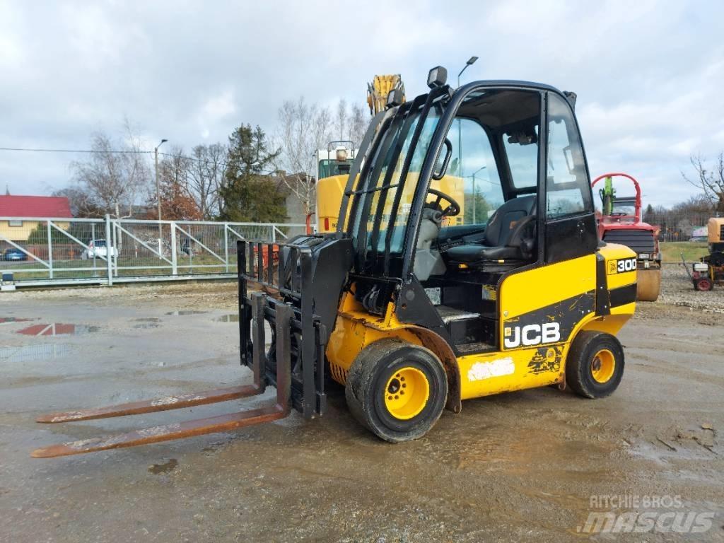 JCB TLT 30 D Teleskopiskie manipulatori