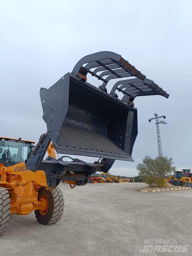Hyundai HL 955 XT Iekrāvēji uz riteņiem