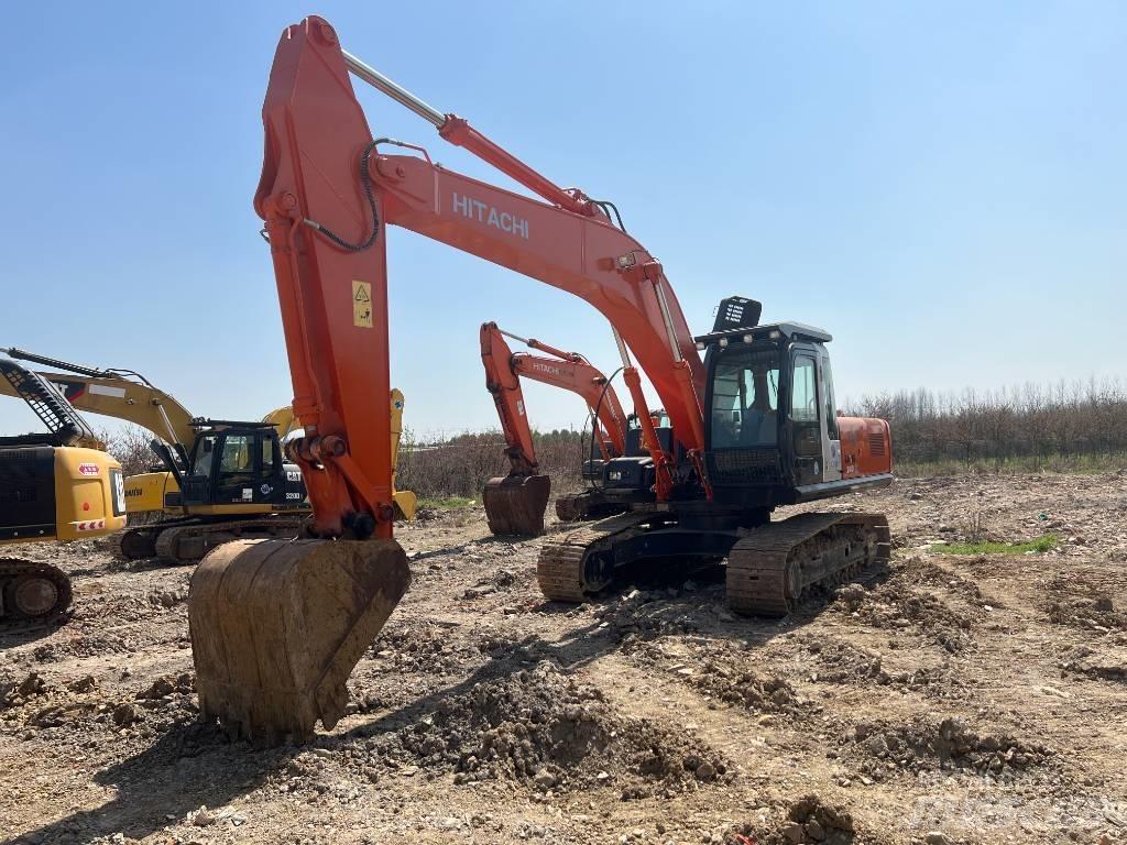 Hitachi ZX 240 Kāpurķēžu ekskavatori