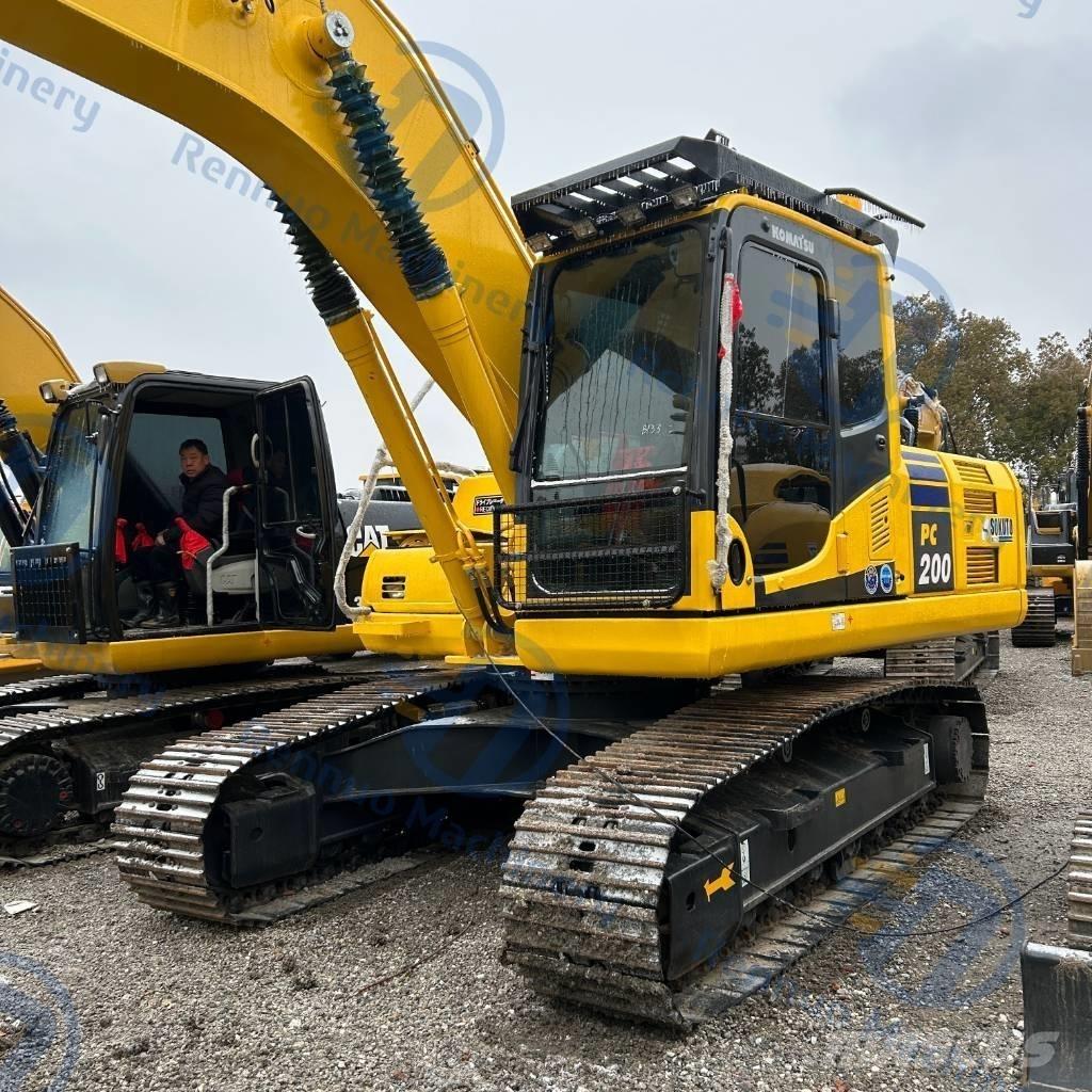 Komatsu PC200-8 Kāpurķēžu ekskavatori
