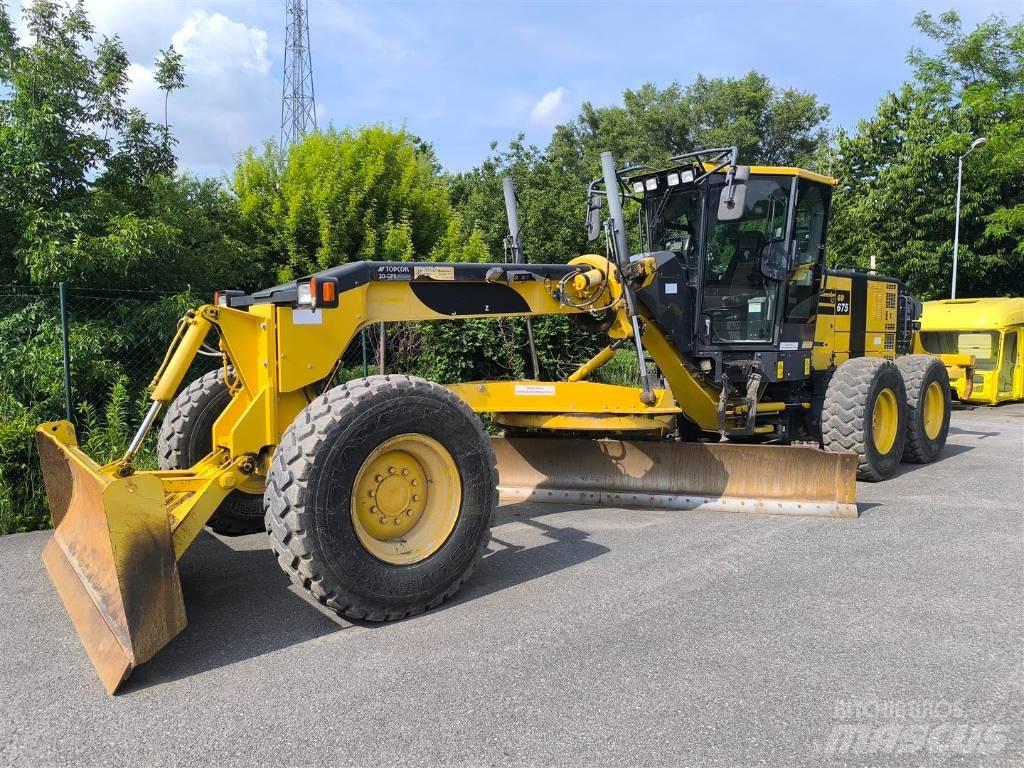 Komatsu GD 675-6 Greideri
