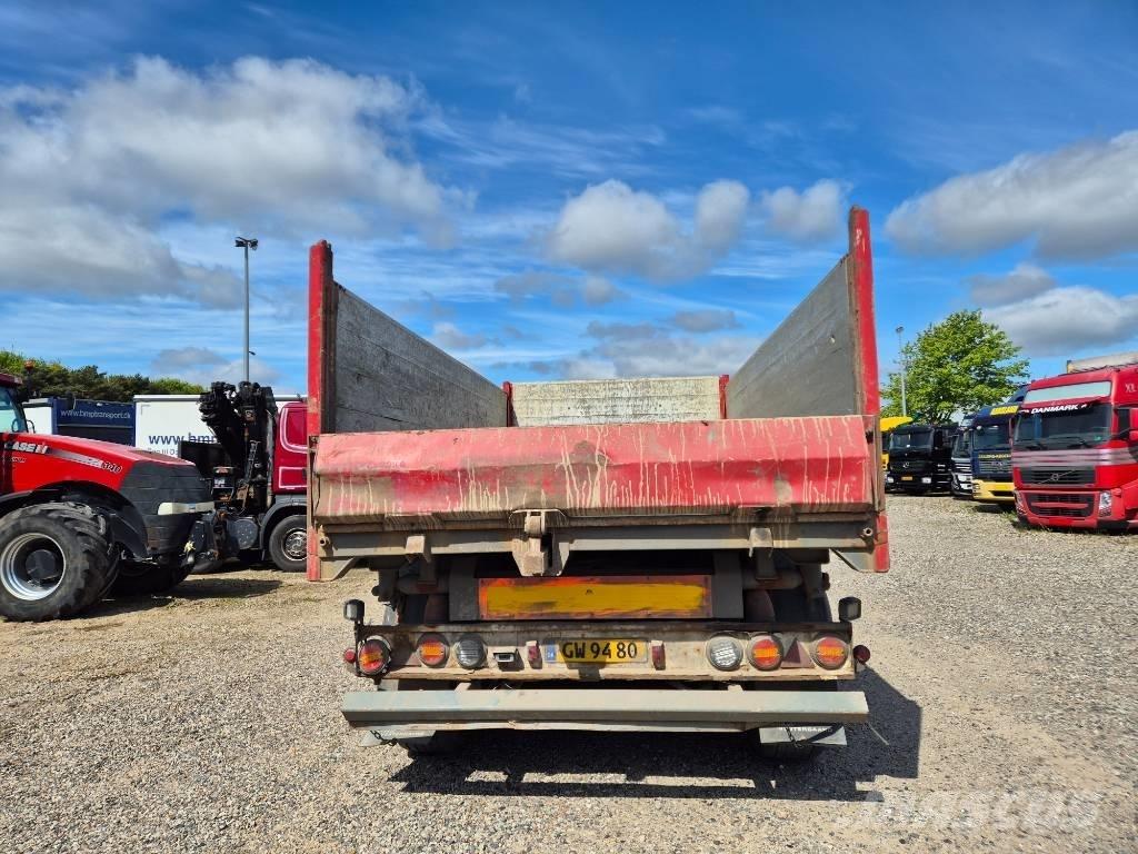 Nopa 3 axle tipper Pašizgāzējs