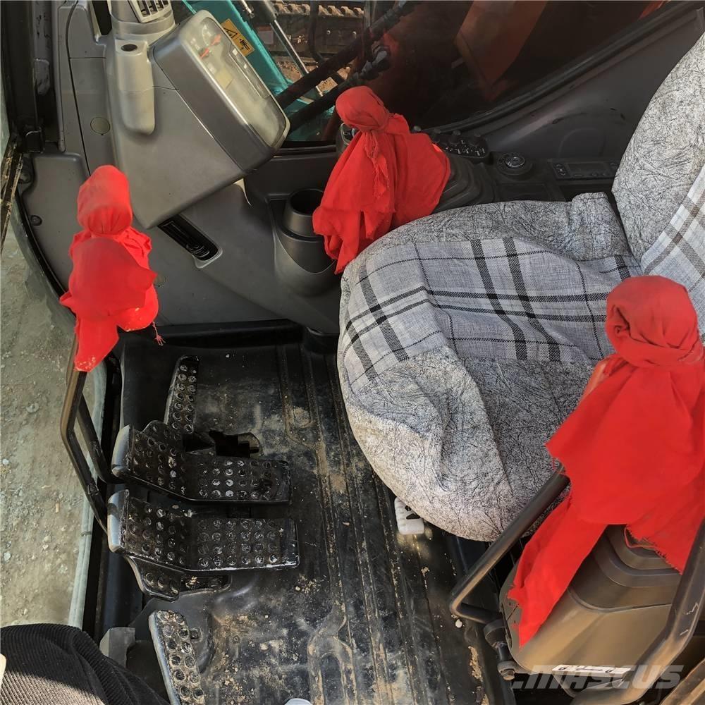 Hitachi ZX70-5A Vidēja lieluma ekskavatori 7 t - 12 t