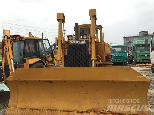 CAT D7R Kāpurķēžu buldozeri