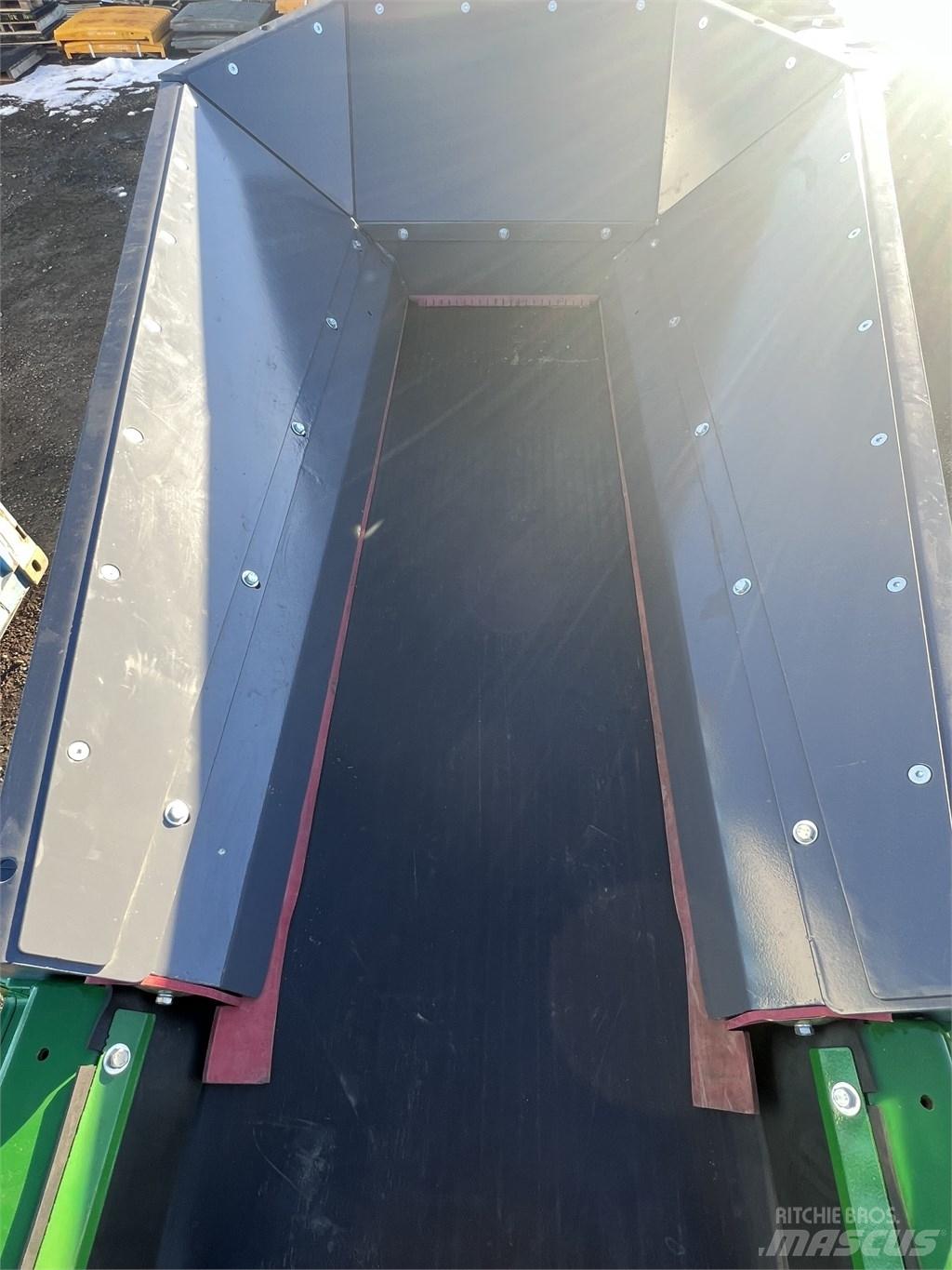 McCloskey EC65T Atkritumu konveijeri