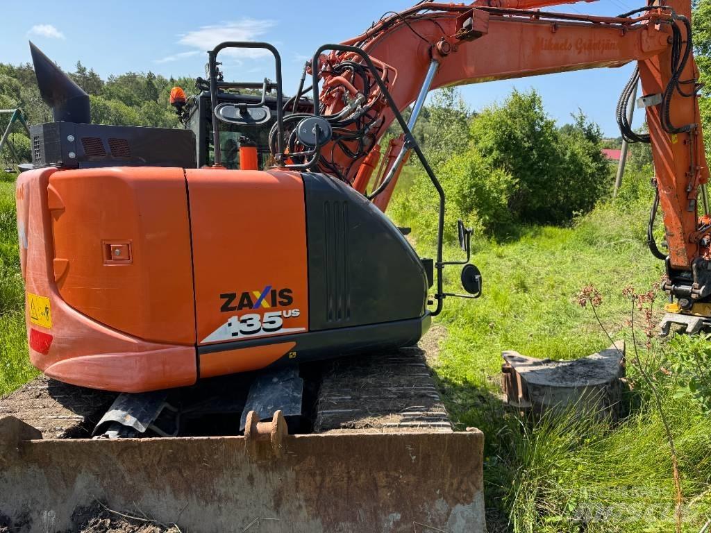 Hitachi ZX135USBL-6 Kāpurķēžu ekskavatori