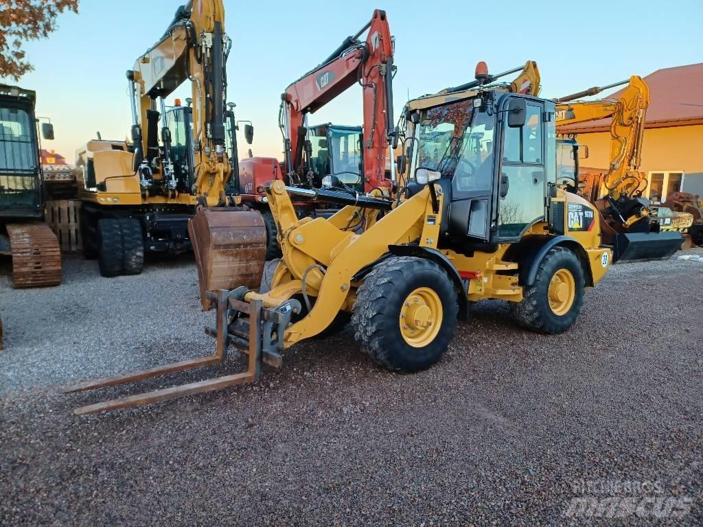 CAT 907 M Iekrāvēji uz riteņiem