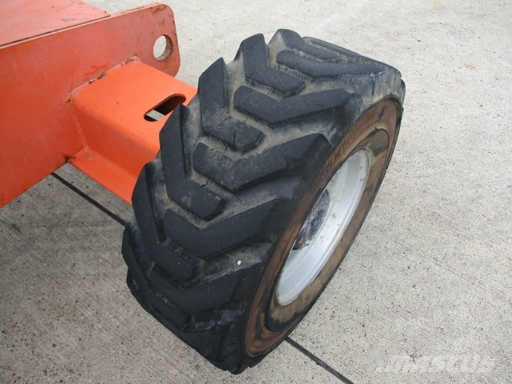 JLG 460SJ (867) Teleskopiskie pacēlāji