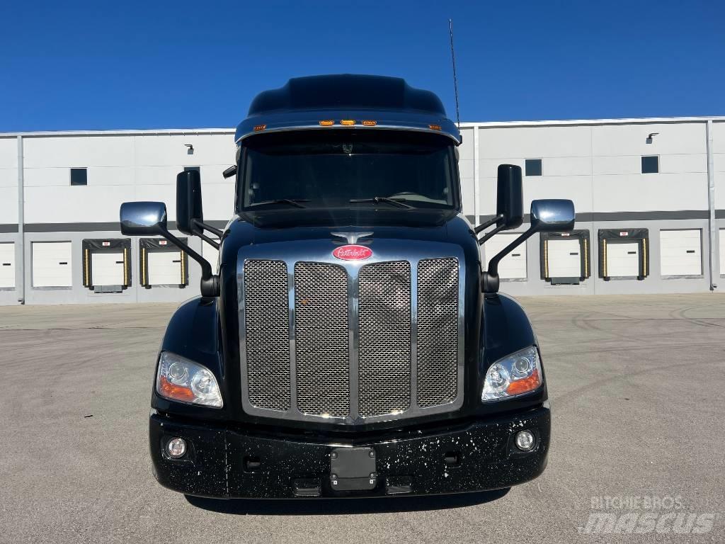 Peterbilt 579 Vilcēji