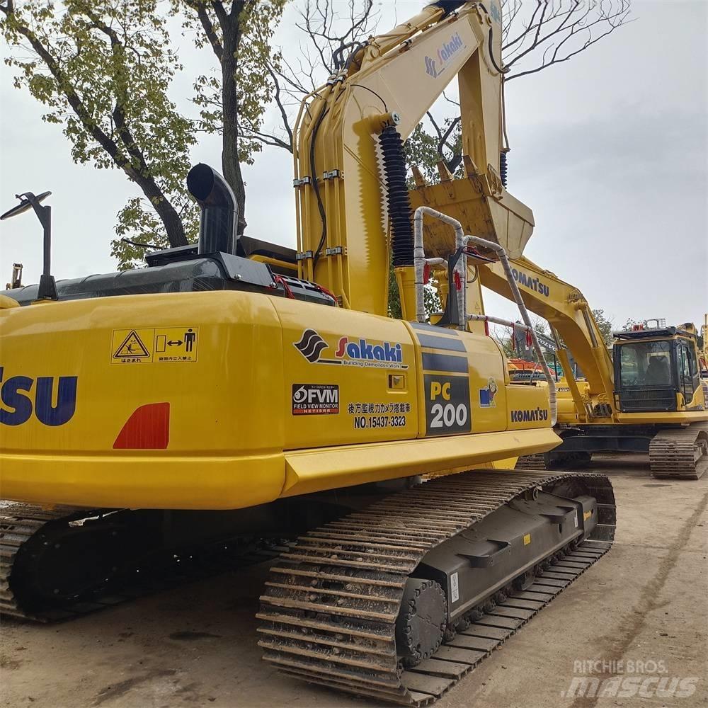 Komatsu PC 200 Kāpurķēžu ekskavatori