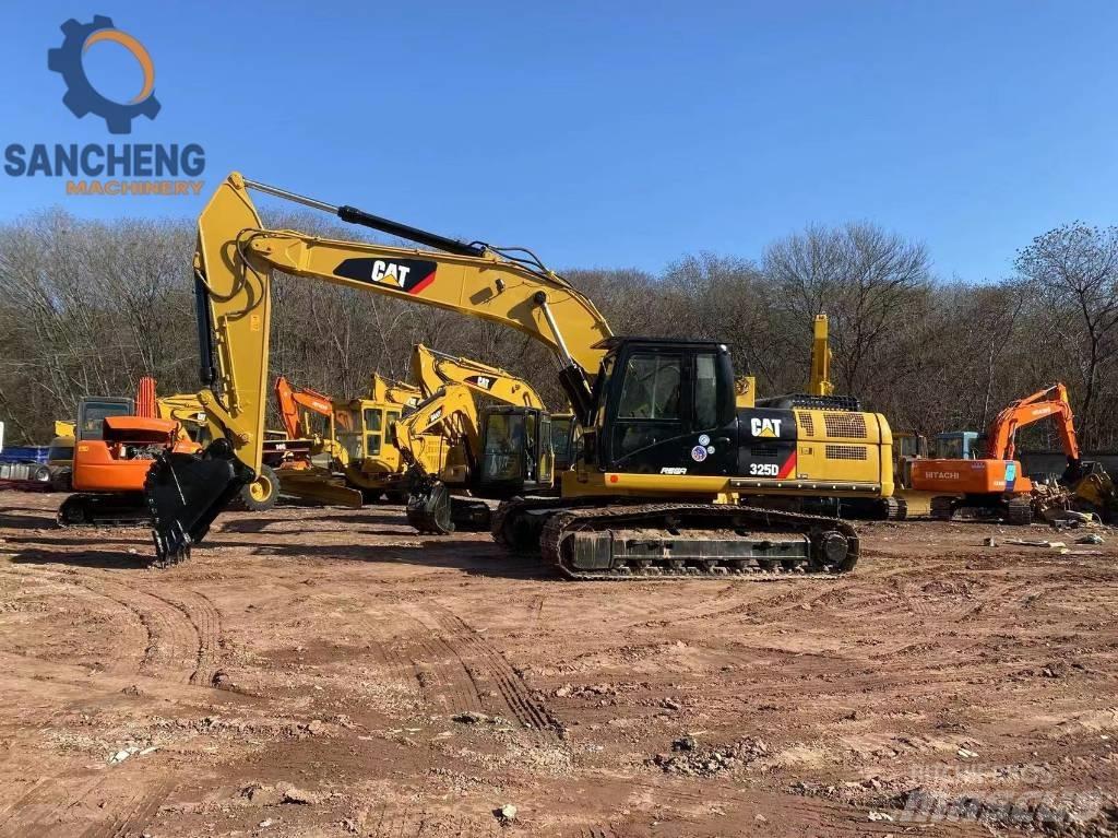 CAT 325 D Kāpurķēžu ekskavatori