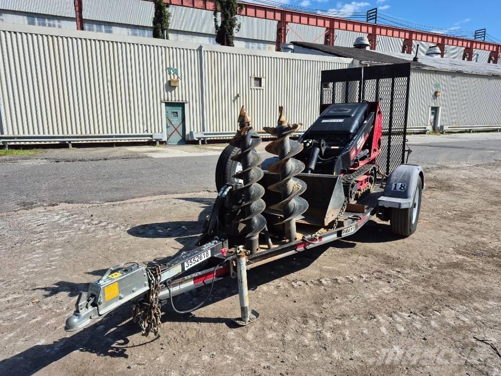 Toro DINGO TX427N Lietoti riteņu kompaktiekrāvēji