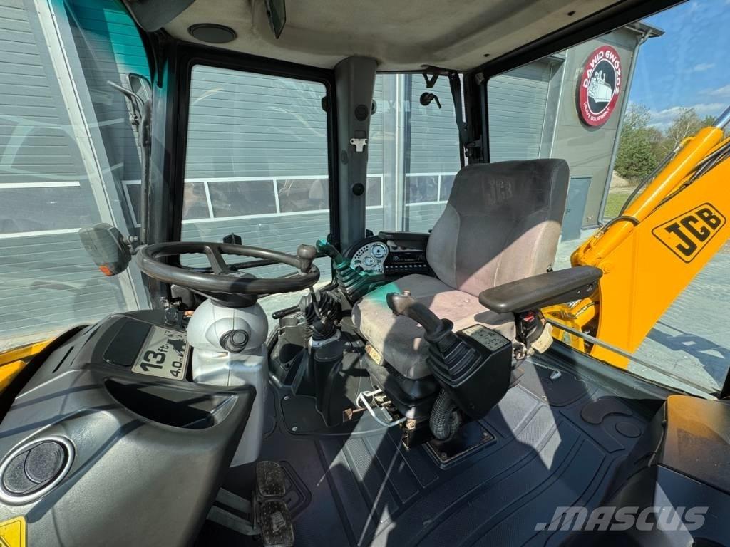 JCB 3 CX Ekskavatori-iekrāvēji
