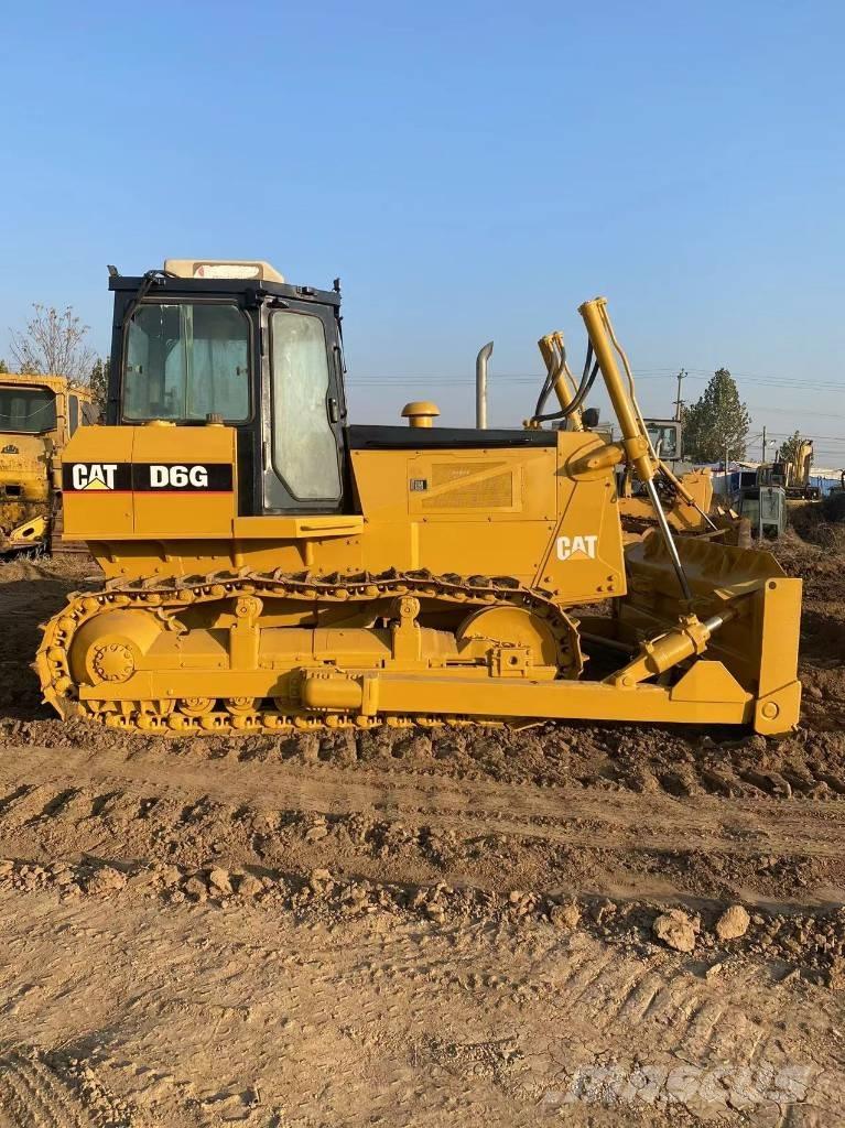 CAT D 6 G Kāpurķēžu buldozeri
