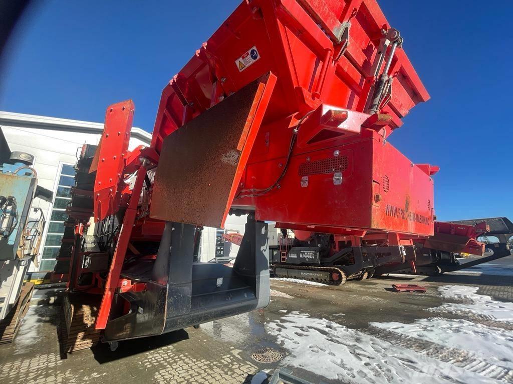 Sandvik QS331HS Mobilie drupinātāji