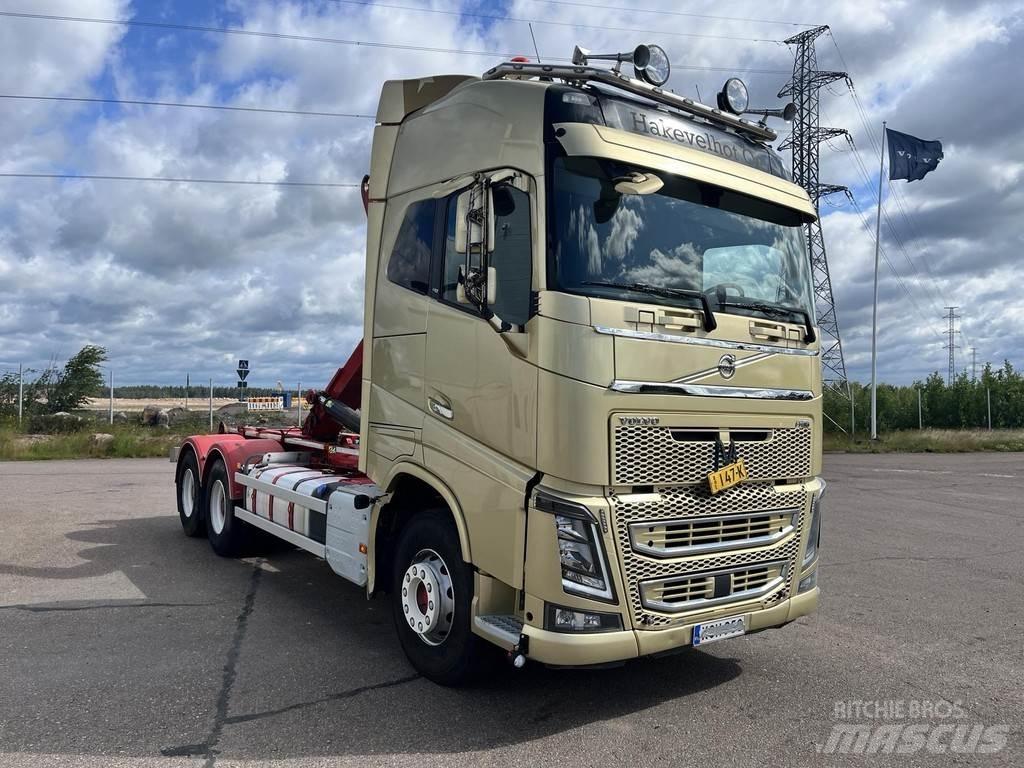 Volvo FH Treileri ar āķi