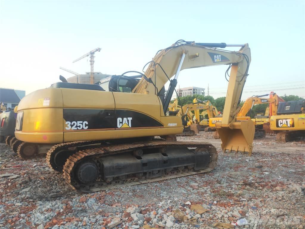 CAT 325 C Kāpurķēžu ekskavatori