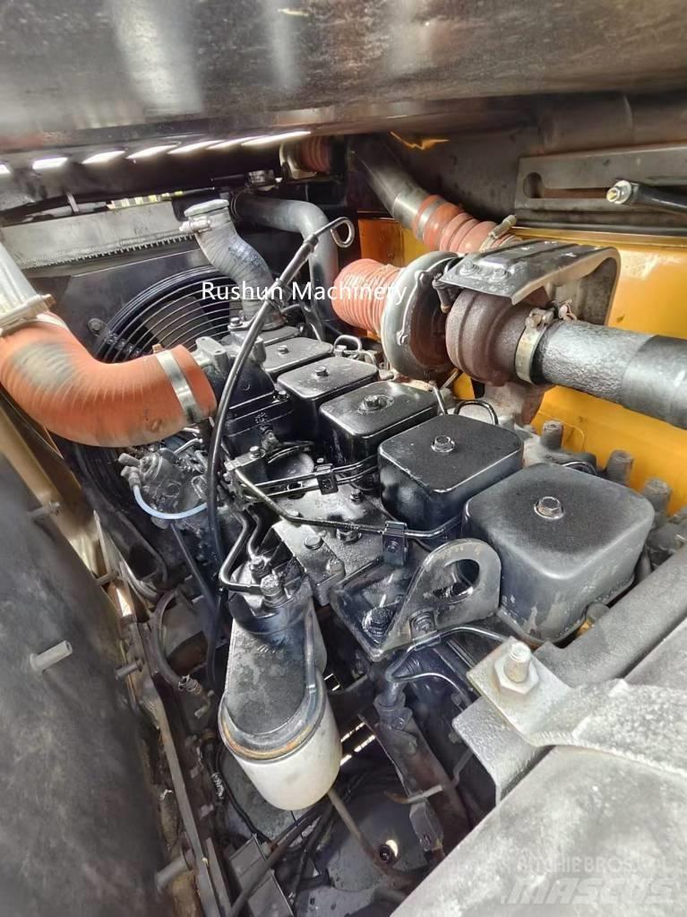 Hyundai 220LC-9S Vidēja lieluma ekskavatori 7 t - 12 t
