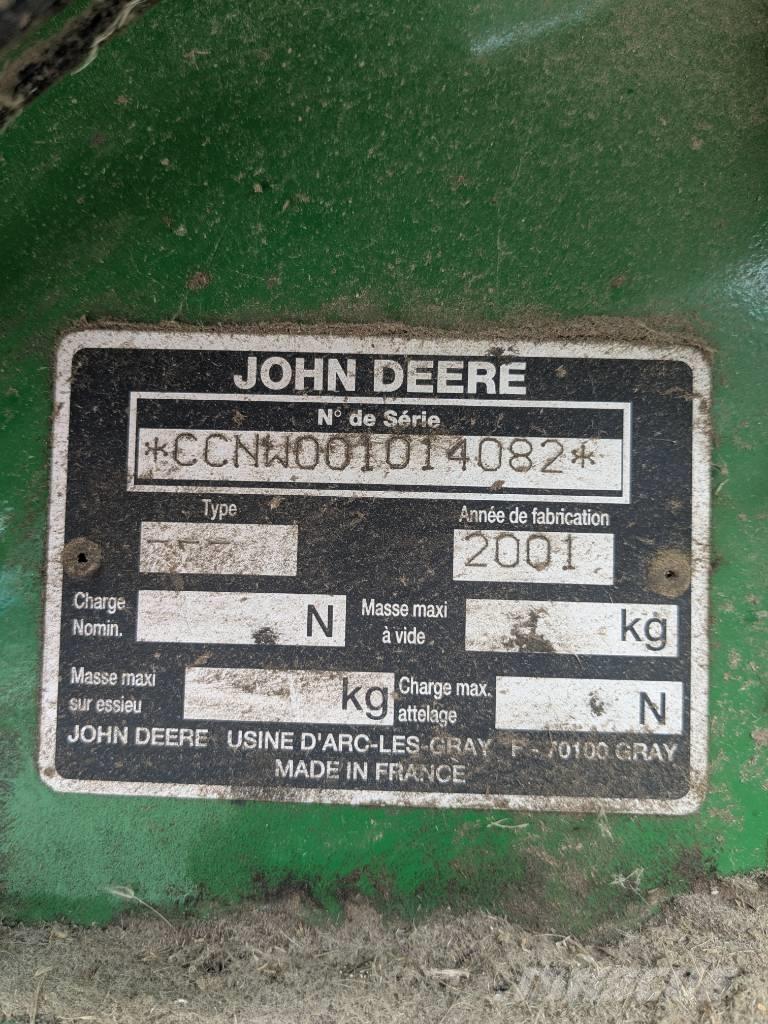John Deere 575 Rituļu preses