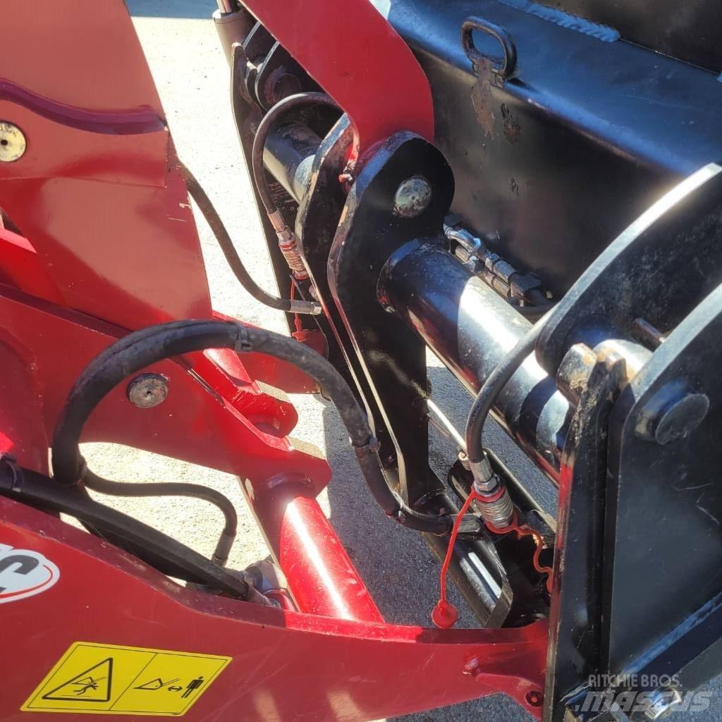 Yanmar V 80 Iekrāvēji uz riteņiem