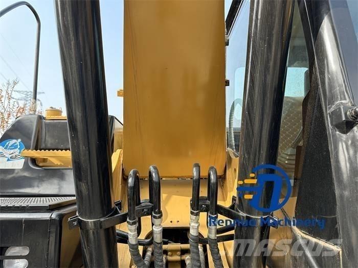 CAT 323D/323/323DL Kāpurķēžu ekskavatori