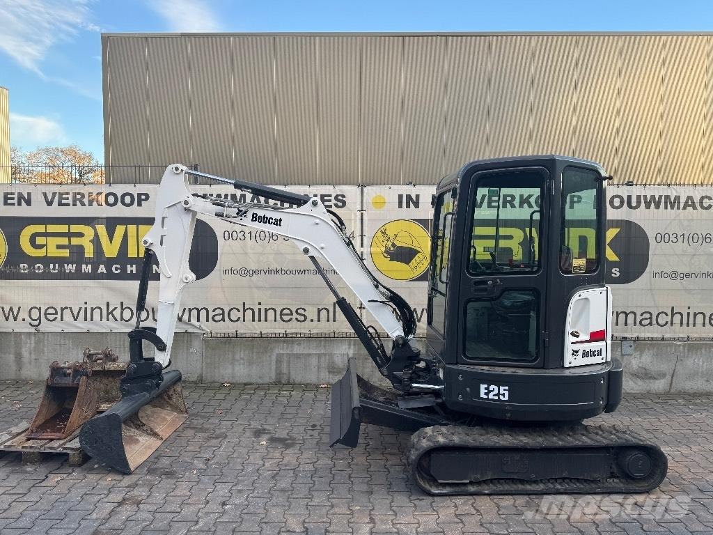 Bobcat E25 Mini ekskavatori < 7 t