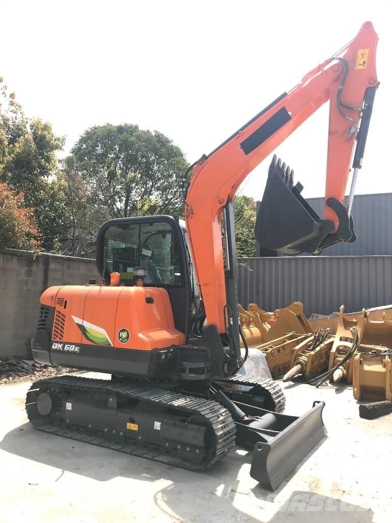 Doosan DX 60-9 C Kāpurķēžu ekskavatori