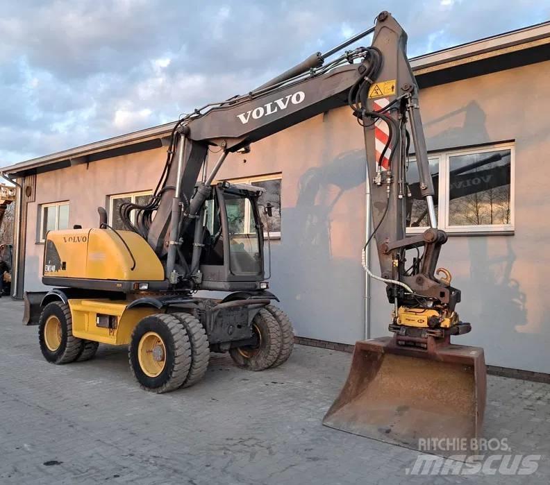 Volvo EW 140 Ekskavatori uz riteņiem