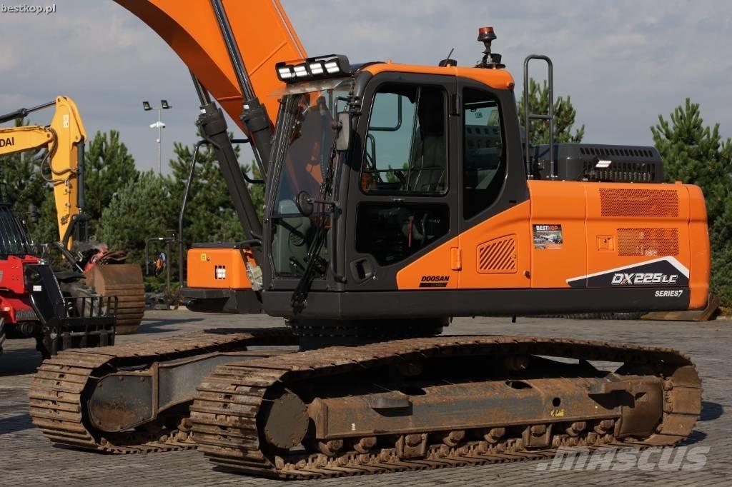 Doosan DX 225 LC-7 Kāpurķēžu ekskavatori