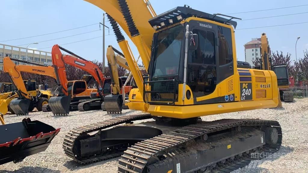 Komatsu PC 240 Kāpurķēžu ekskavatori