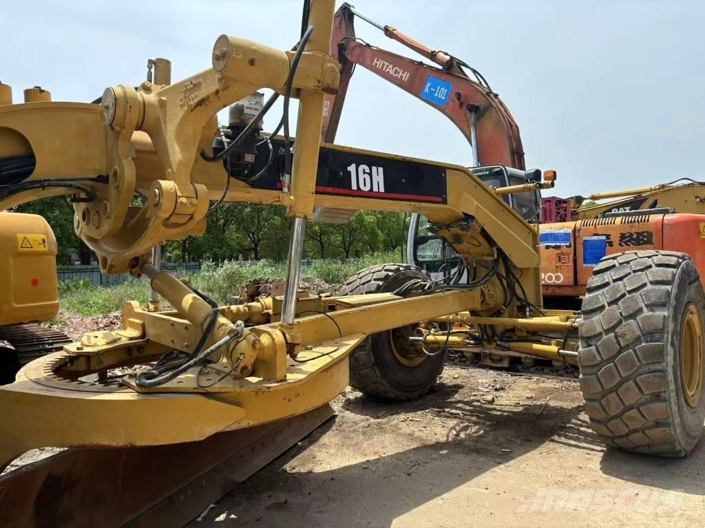 CAT 16 H Greideri