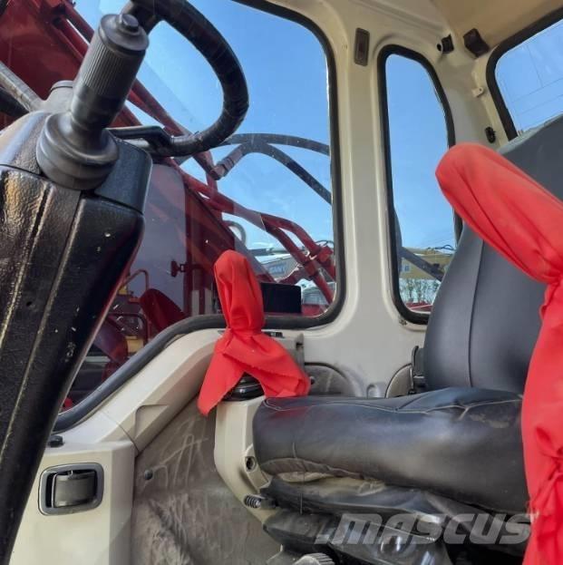 Doosan DX150W Ekskavatori uz riteņiem