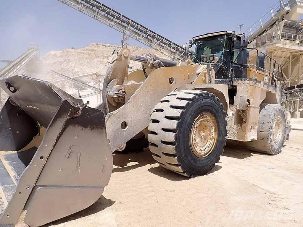 CAT 988K Iekrāvēji uz riteņiem