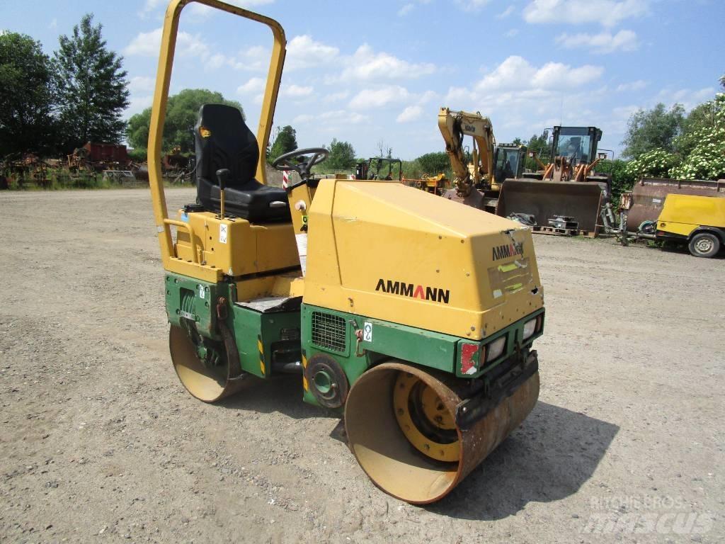 Ammann AV 16 E Divvalču grunts veltņi