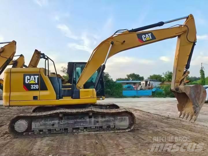 CAT 320 Kāpurķēžu ekskavatori