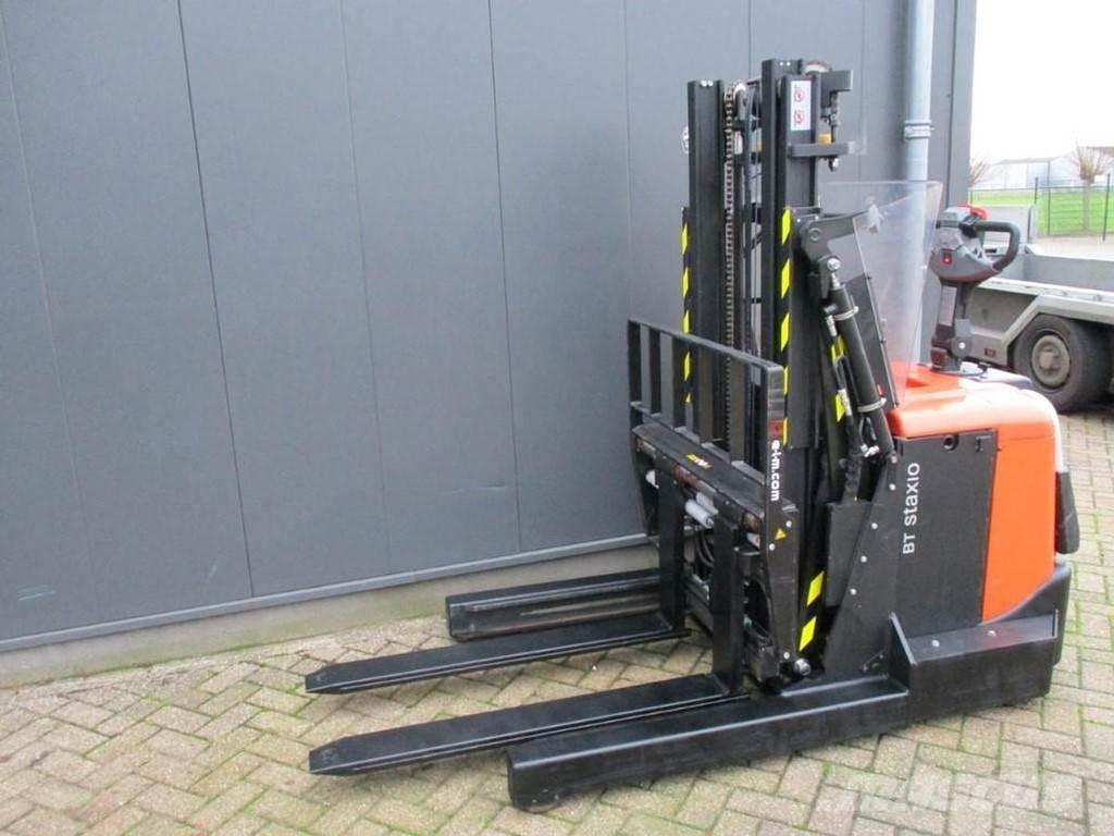 BT SPE 120 XR Konteineru pacēlāji