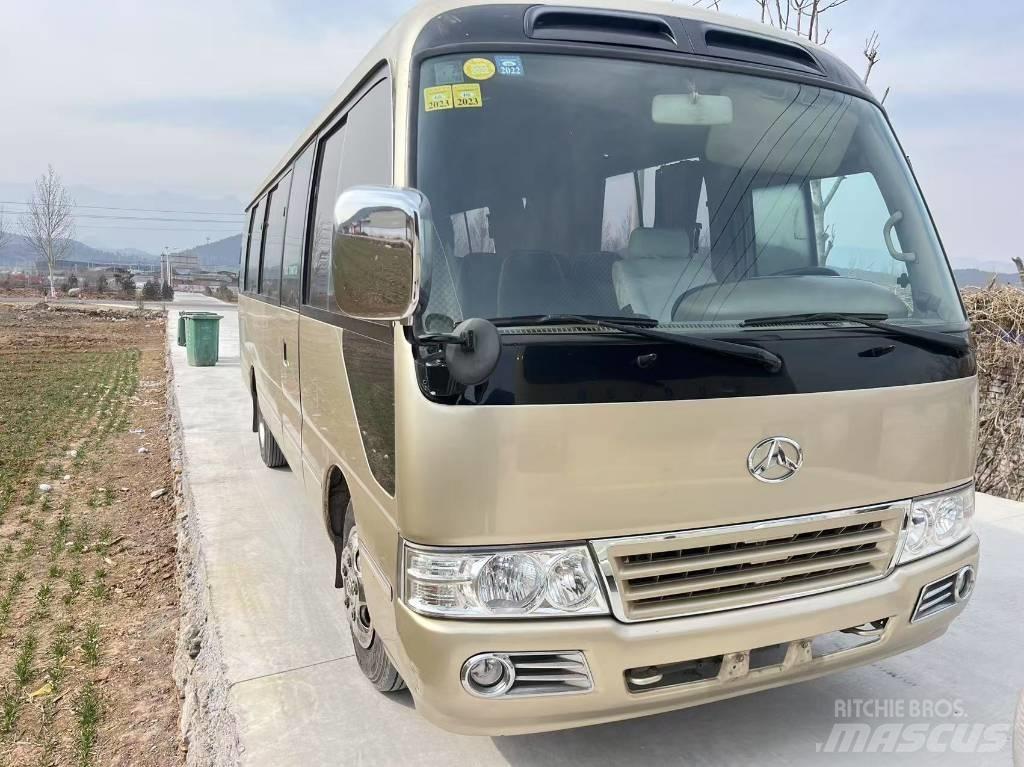Toyota Coaster Starppilsētu autobusi