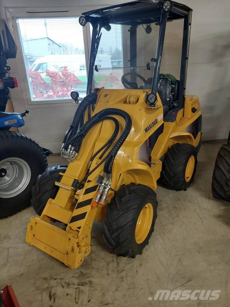  Maxload 950 Multifunkcionālie iekrāvēji