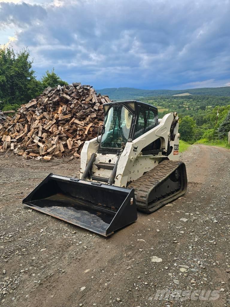 Bobcat T 320 Lietoti riteņu kompaktiekrāvēji