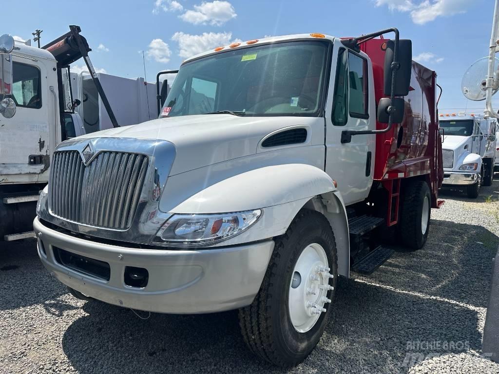 International 4300 Atkritumu izvešanas transports