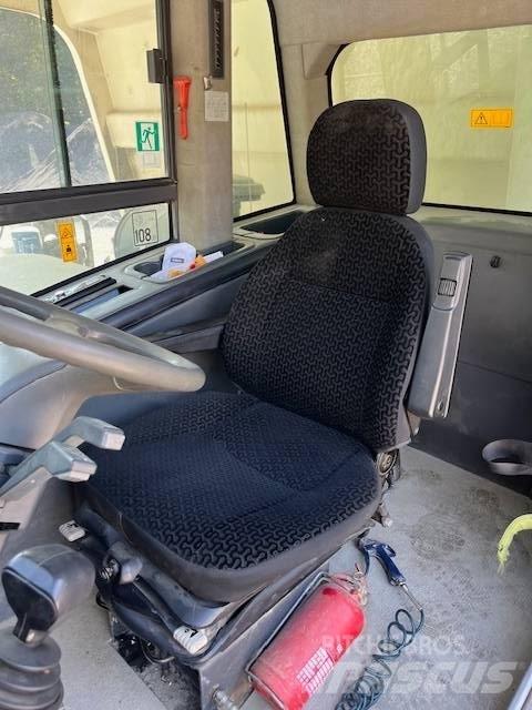 Astra RD 32 Karjeras kravas automašīnas
