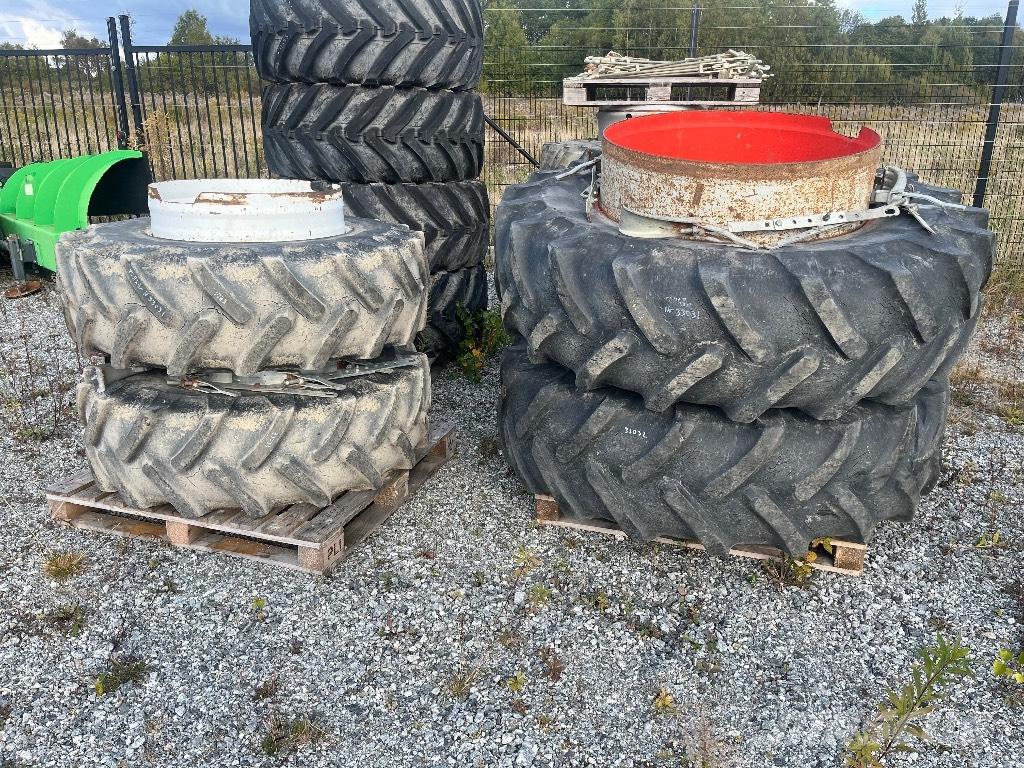 CLAAS Arion 640 Traktori