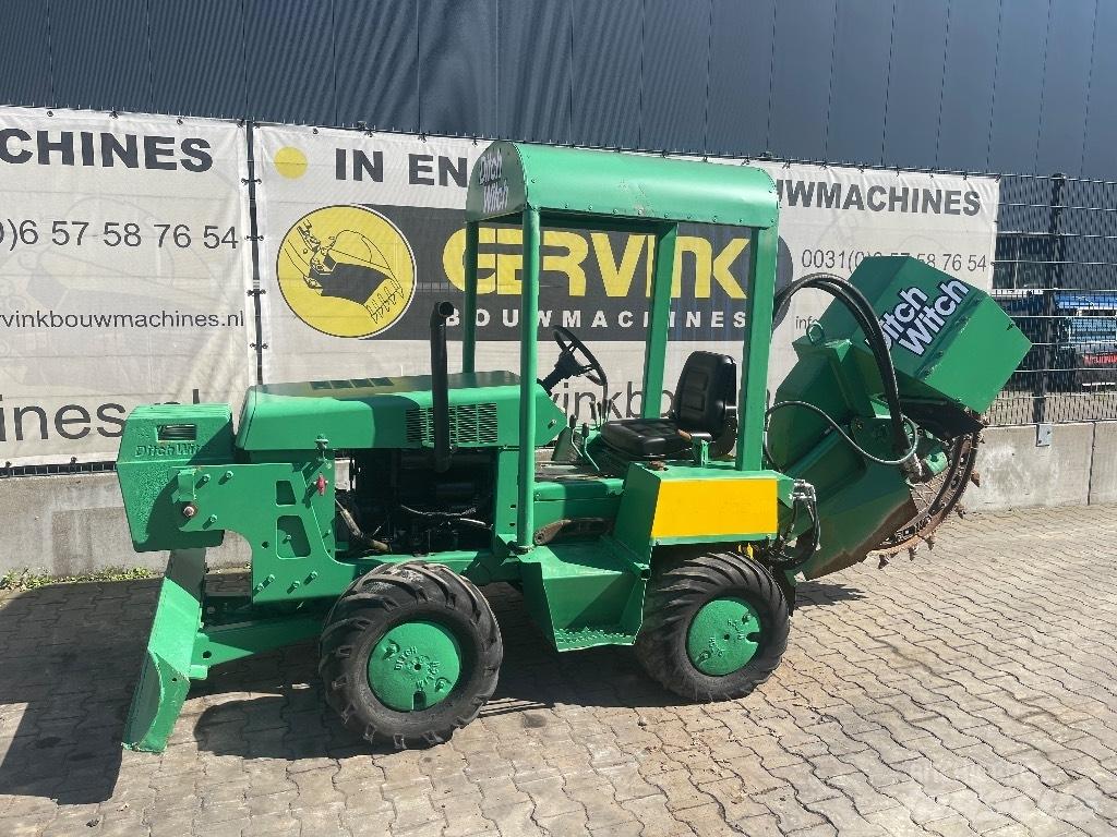 Ditch Witch 3500 DD Tranšeju racēji