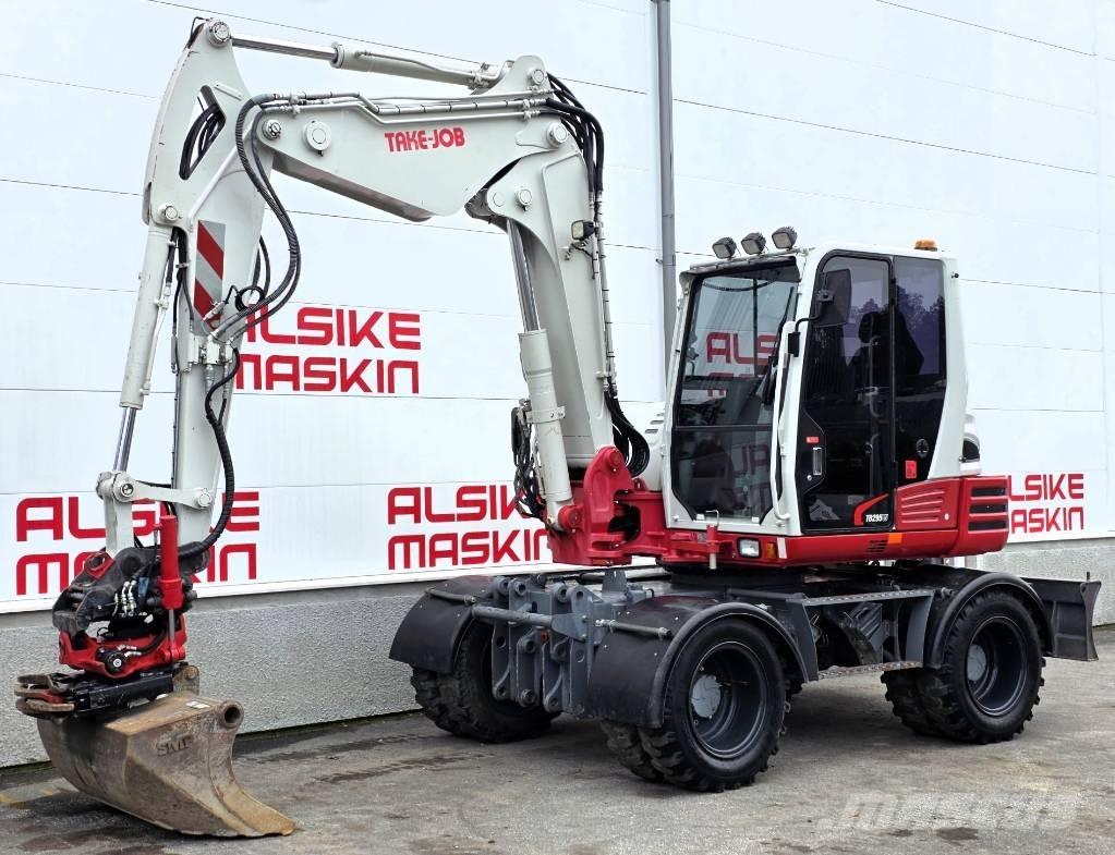 Takeuchi TB 295 W Ekskavatori uz riteņiem