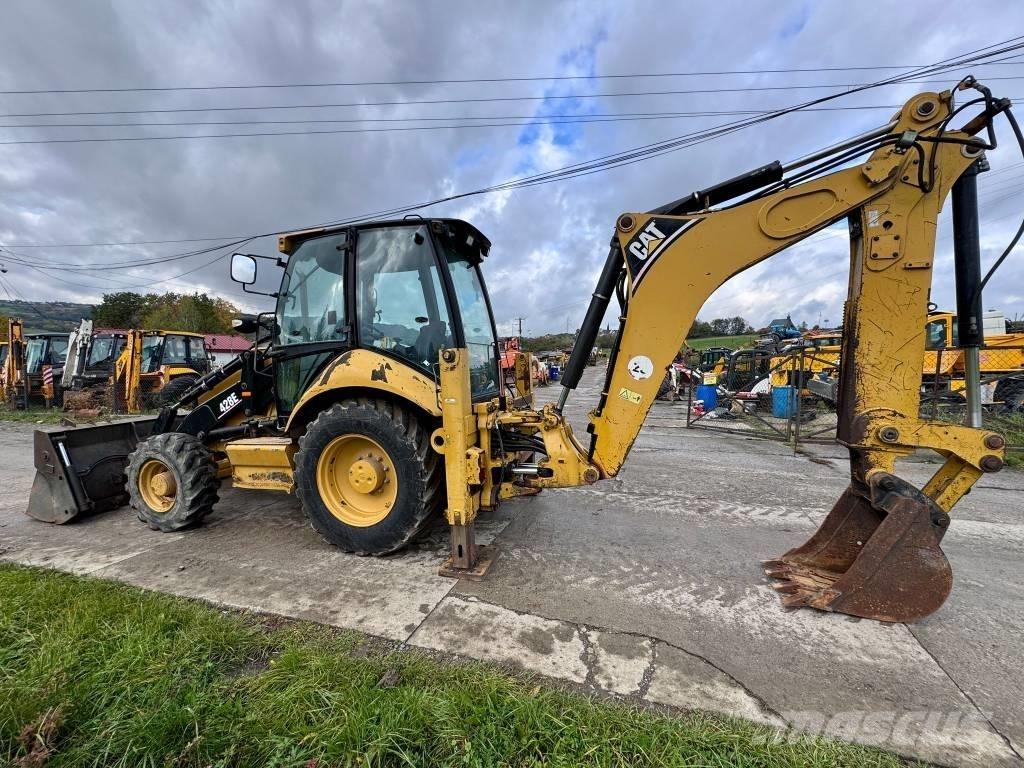 CAT 428 E Ekskavatori-iekrāvēji