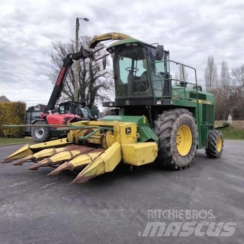 John Deere 6610 Lopbarības novācēji