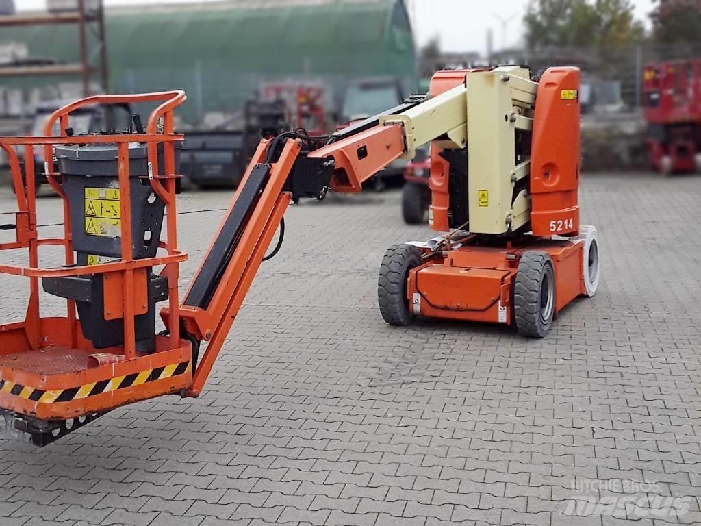 JLG E 300 AJP Strēles pacēlāji